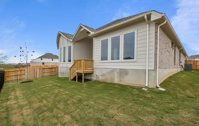 4-bedroom rental at 3415 Potter Place in Schertz, TX — photo 4