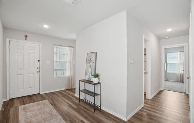 4-bedroom rental at 6530 Augustus Magee in San Antonio, TX — photo 2