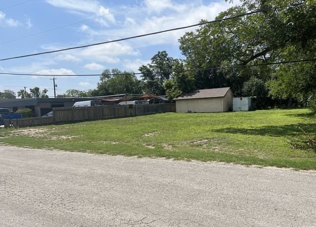 home for sale at 170 Mary Helen Dr. in San Antonio TX