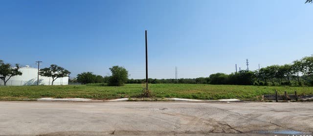 rental at 3915 Flagle in San Antonio, TX — photo 3