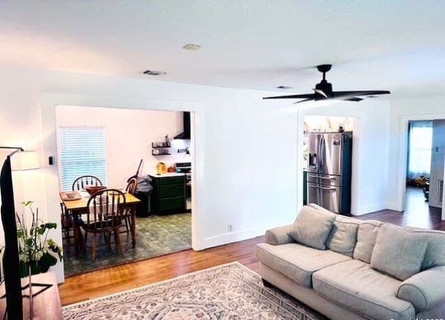3-bedroom rental at 703 Mcdougal in San Antonio, TX — photo 5