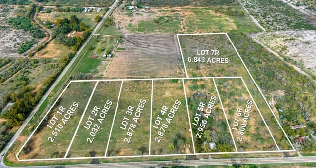 rental at 19101 Fm 463, Lot 6r in Natalia, TX — photo 1