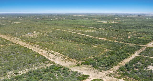 rental at TRACT 34 Cr1515 in Moore, TX — photo 1