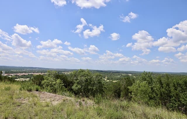 rental at 25207 Rocky Hill in San Antonio, TX — photo 2