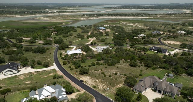 rental at 161 Puzzle Pass in Spring Branch, TX — photo 5