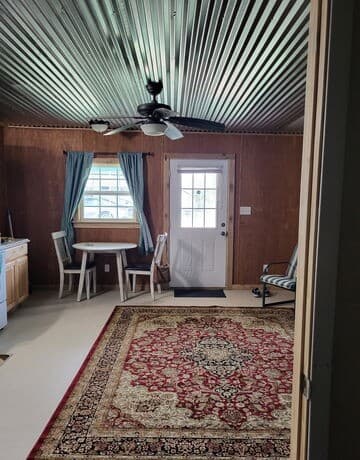 3-bedroom rental at 782 Lakeshore in Bandera, TX — photo 5