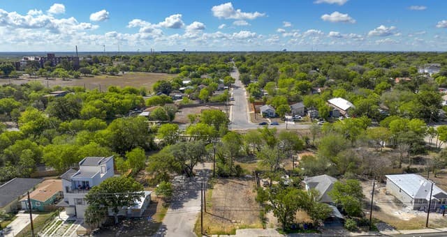 rental at 2326 Martin Luther King Dr in San Antonio, TX — photo 1