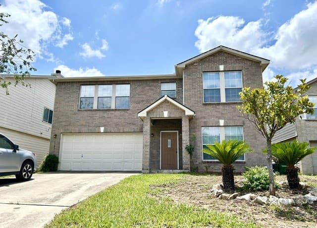 3-bedroom rental at 11023 Falling Water in San Antonio, TX — photo 1