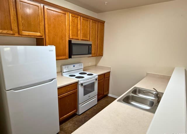 rental at 10822 Mathom in Universal City, TX — photo 5