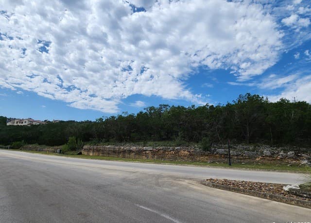 rental at 502 Winding Ravine in San Antonio, TX — photo 3
