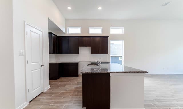 3-bedroom rental at 4881 Knox View in Schertz, TX — photo 5