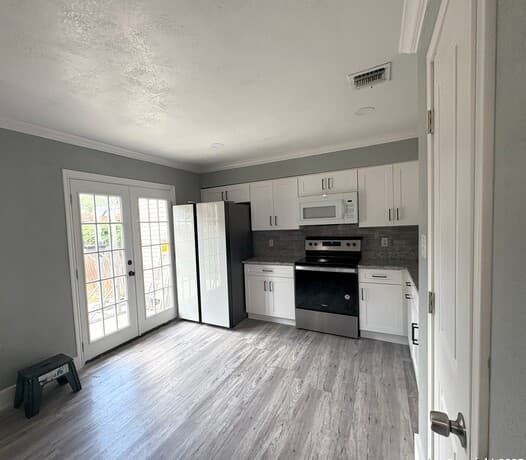 1-bedroom rental at 1215 Klondike in San Antonio, TX — photo 3
