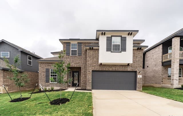 4-bedroom home for sale at 202 Ednie Ln in Mico TX