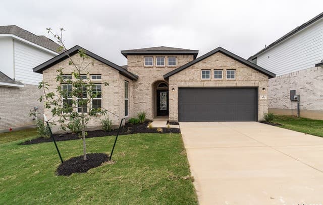 3-bedroom rental at 162 Ednie Ln in Mico, TX — photo 1