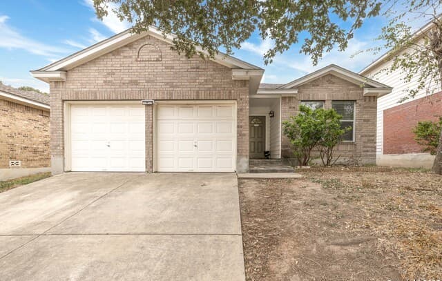 3-bedroom rental at 9522 Sage Ter in San Antonio, TX — photo 2