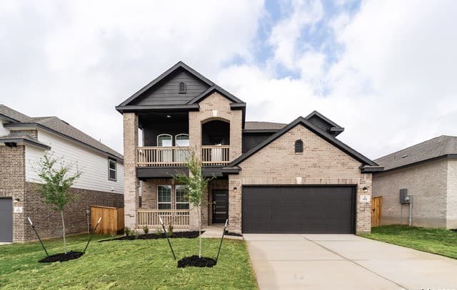 4-bedroom home for sale at 192 Ednie Ln in Mico TX