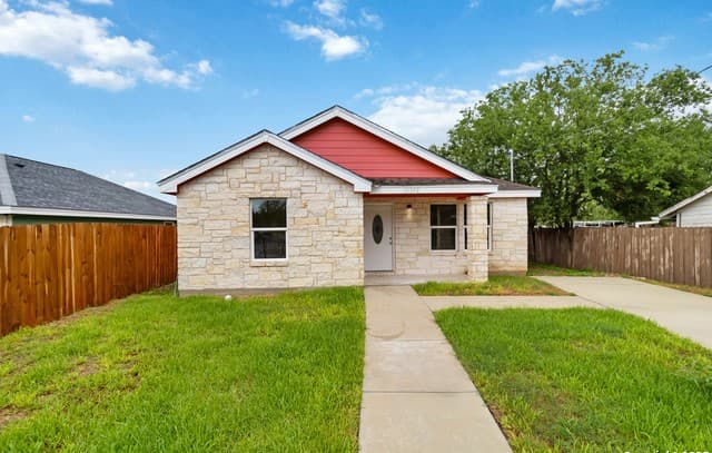 3-bedroom rental at 10302 Renova in San Antonio, TX — photo 1