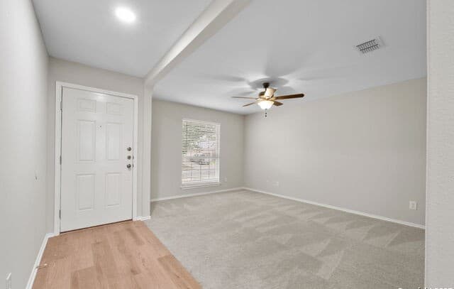 4-bedroom rental at 9714 Connemara Bend in San Antonio, TX — photo 4