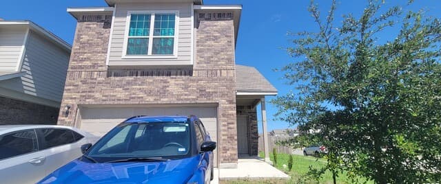 3-bedroom rental at 10505 Green Lake in San Antonio, TX — photo 2