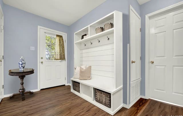 2-bedroom rental at 1205 Plum in Floresville, TX — photo 3