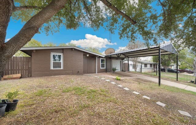 3-bedroom rental at 162 Morning Valley in San Antonio, TX — photo 1