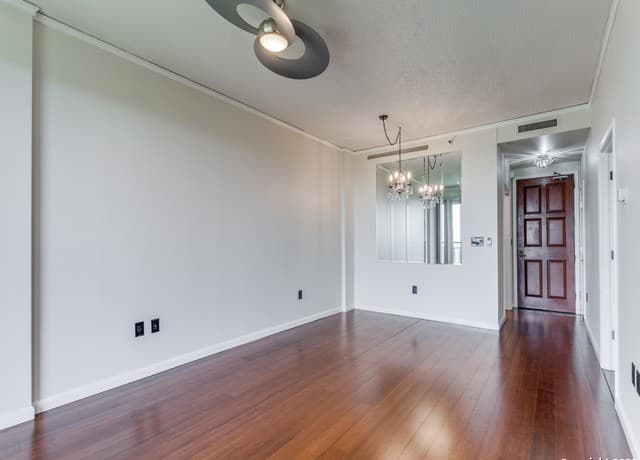 1-bedroom rental at 1 Towers Park Ln Unit 1803 in San Antonio, TX — photo 4
