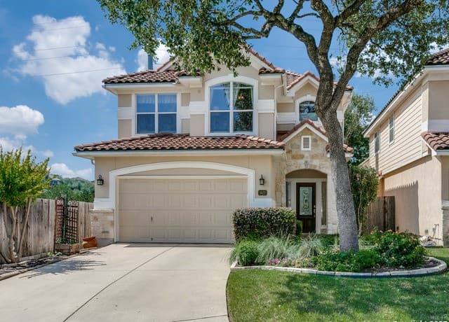 3-bedroom rental at 1422 Pinnacle Falls in San Antonio, TX — photo 2