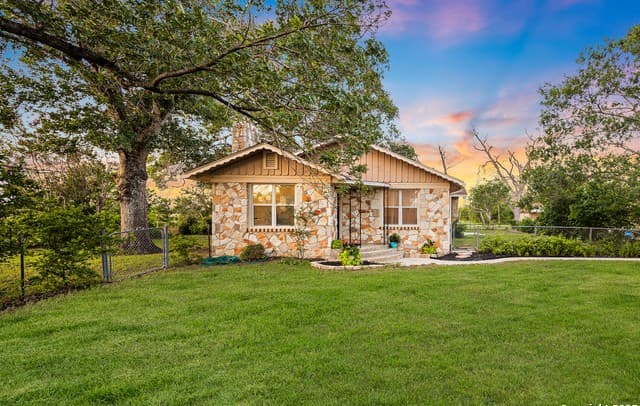 2-bedroom rental at 2803 Haeckerville in Cibolo, TX — photo 3