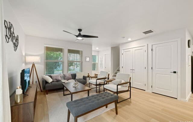 3-bedroom rental at 2236 Schley in San Antonio, TX — photo 1