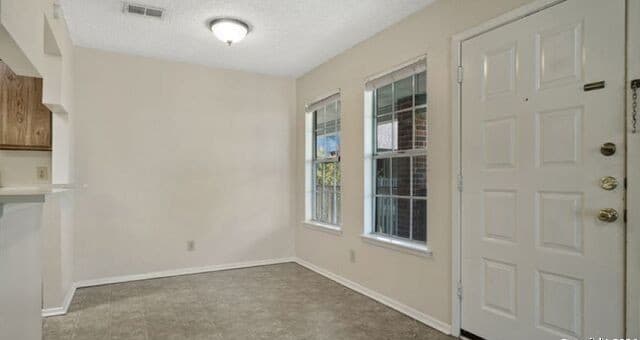 2-bedroom rental at 14343 Judson Rd Unit 806 in San Antonio, TX — photo 4
