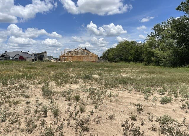 rental at 202 Allen Ave in Castroville, TX — photo 4