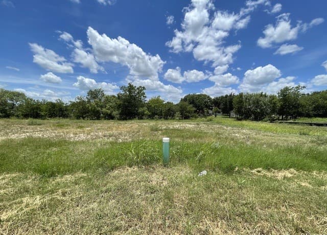 rental at 202 Allen Ave in Castroville, TX — photo 5