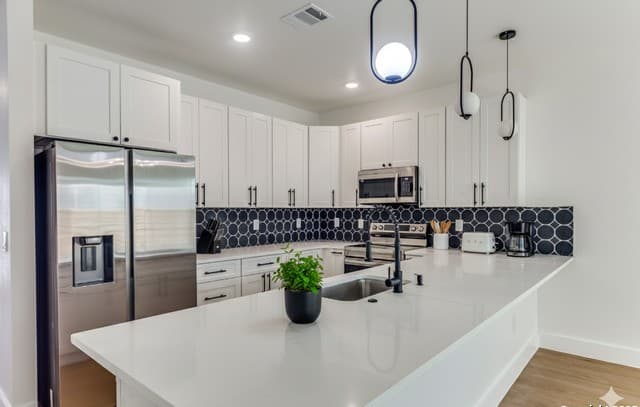 3-bedroom rental at 207 Gravel St Unit 101 in San Antonio, TX — photo 5