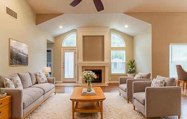 3-bedroom rental at 9159 Autumn Storm in San Antonio, TX — photo 2