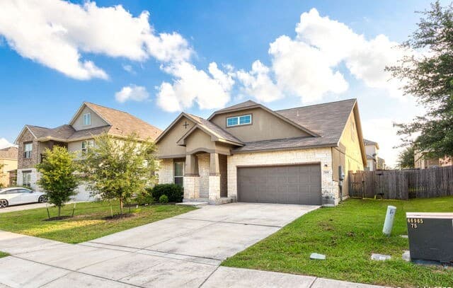 4-bedroom rental at 601 Saddle Villa in Cibolo, TX — photo 2