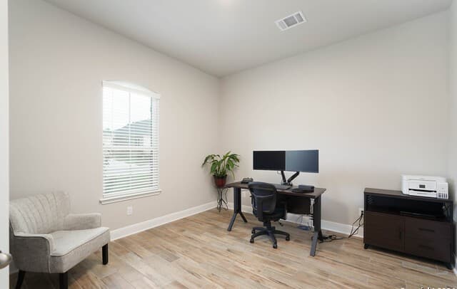 4-bedroom rental at 1043 Aidenbaum in San Antonio, TX — photo 3