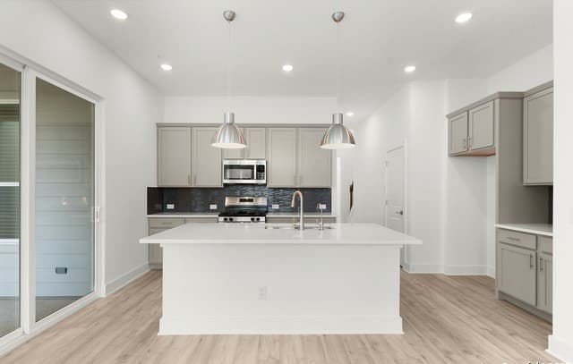 3-bedroom rental at 10023 University Way Unit 6 in San Antonio, TX — photo 4