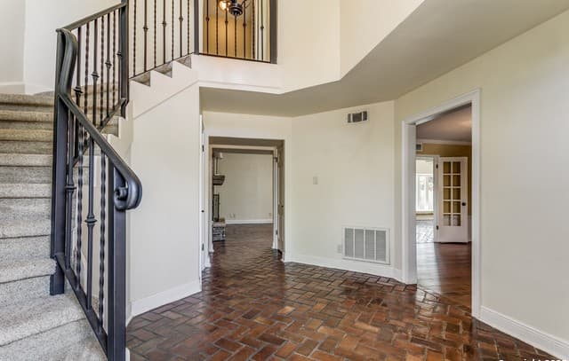 3-bedroom rental at 714 Blakeley in San Antonio, TX — photo 5
