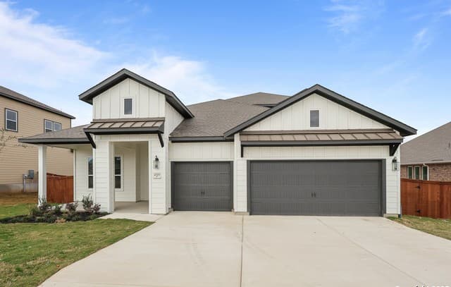 4-bedroom rental at 4519 Yoakum Valley in Schertz, TX — photo 3