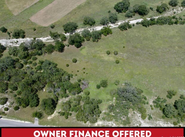 rental at 701 Mystic Shores Blvd in Spring Branch, TX — photo 2