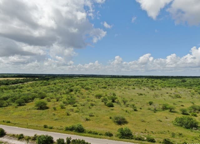 rental at TRACT 3 County Rd 207 in Hobson, TX — photo 1