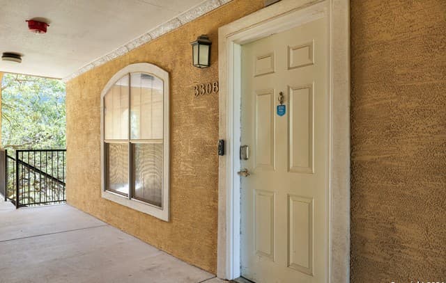 3-bedroom rental at 7323 Snowden Rd Unit 3308 in San Antonio, TX — photo 3