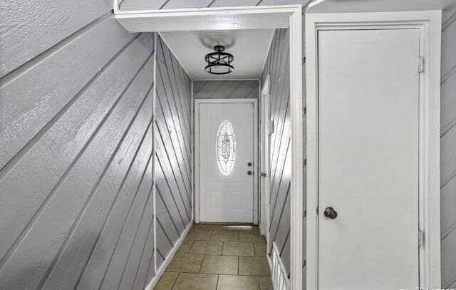 3-bedroom rental at 3702 Pipers Field in San Antonio, TX — photo 2