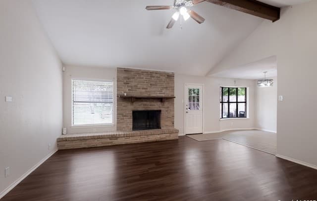 3-bedroom rental at 14304 Parkhurst in San Antonio, TX — photo 3