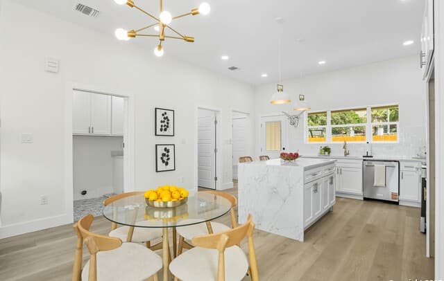 3-bedroom rental at 4939 Driskill in San Antonio, TX — photo 5