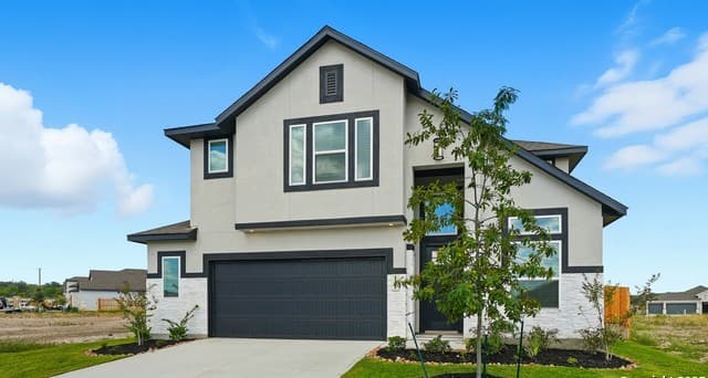 Home for sale at 121 Cherrybark Oak in Castroville, TX — photo 3