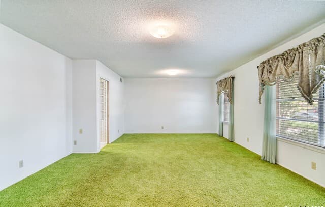 3-bedroom rental at 4706 Debbie Drive in San Antonio, TX — photo 5