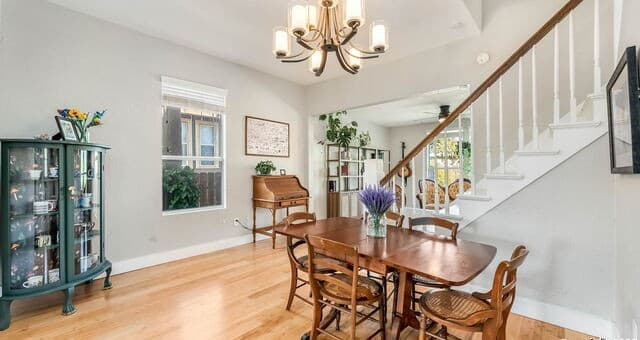 5-bedroom rental at 439 E French Pl in San Antonio, TX — photo 5