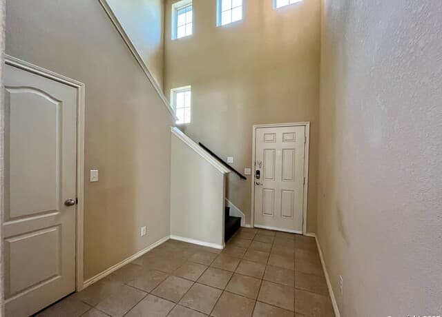 3-bedroom rental at 426 Tequila Ranch in San Antonio, TX — photo 4