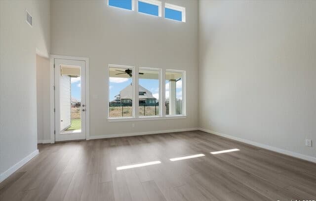 Home for sale at 444 Foxbrook Way in Cibolo, TX — photo 3